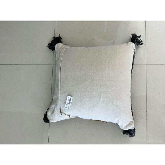 Jada Outdoor Pillow Set NWT - Picture 7 of 8